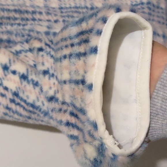 Katy Did Women’s Medium Pullover Hoodie Sweater Pink Blue Faux Fur Heavy Quality - Picture 6 of 9